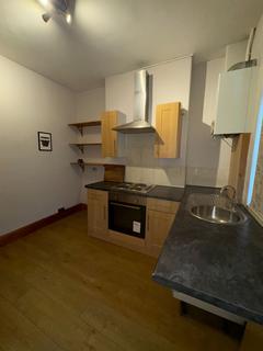 2 bedroom terraced house to rent, Reuben Street, Stockport