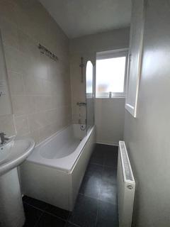 2 bedroom terraced house to rent, Reuben Street, Stockport