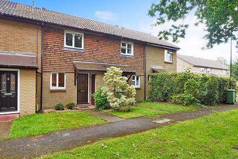 2 bedroom terraced house to rent, Kingslea, Horsham, RH13