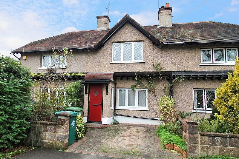 Ashford Road, Laleham, TW18 2 bed terraced house £425,000