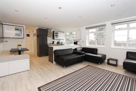 2 bedroom apartment for sale, Manor Court, Pinehurst, Cambridge