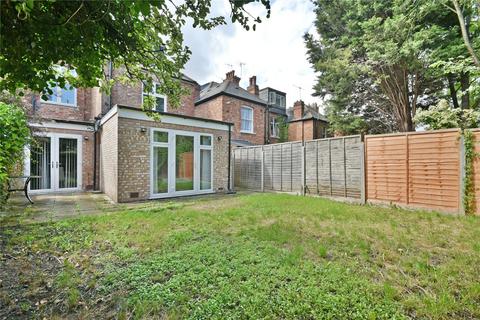 3 bedroom flat to rent, Fordwych Road, Cricklewood, London, NW2