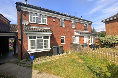 1 bedroom cluster house to rent, Howard Close, Luton, Bedfordshire, LU3 2PG