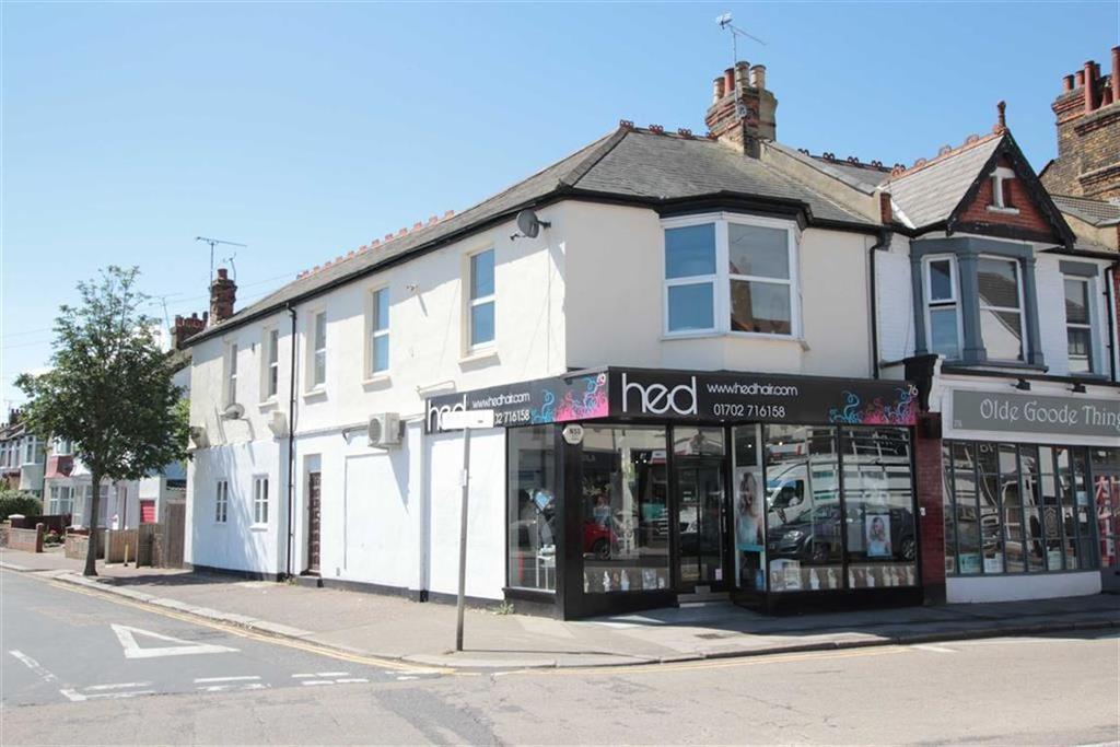 Beach Avenue, LeighOnSea, Essex 1 bed apartment £149,995