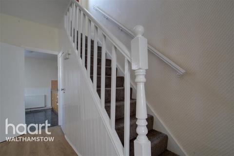 2 bedroom terraced house to rent, Acacia Road, Walthamstow