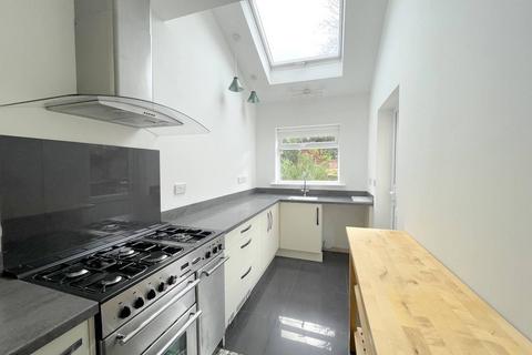 3 bedroom house to rent, Birstall, Holt Road LE4