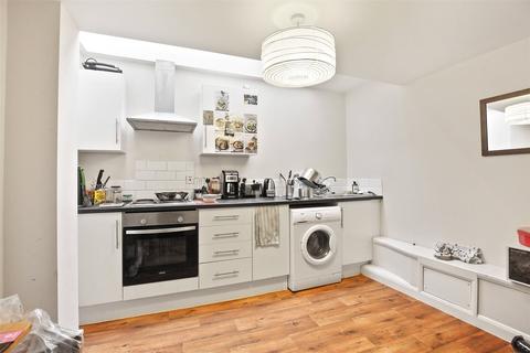 1 bedroom flat to rent, Deptford High Street, London, SE8