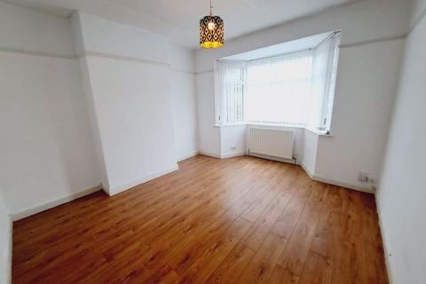 2 bedroom ground floor flat to rent, Deneholm, Wallsend - Two Bedroom, Ground Floor Flat