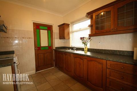3 bedroom semi-detached house to rent, Herries Road, Sheffield