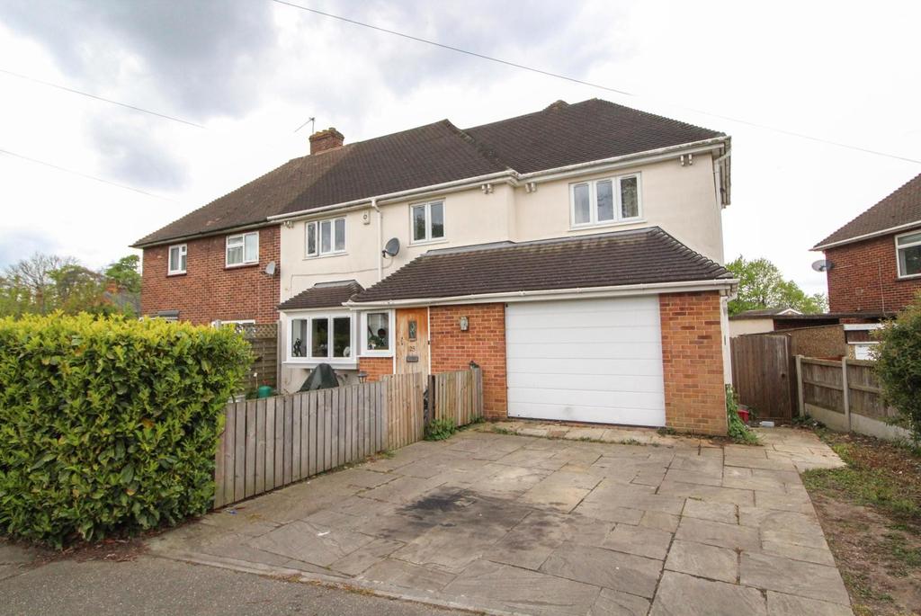 Hampden Crescent, Warley, Brentwood, Essex, CM14 5 bed semidetached house £595,000