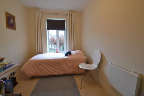 2 bedroom flat for sale - Ellis Court, 44 High Road, Byfleet, KT14