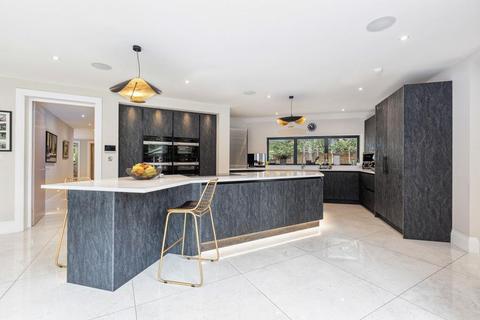 7 bedroom detached house for sale, Wentworth Estate