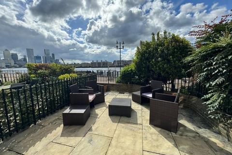 2 bedroom flat to rent, The Highway, Wapping, London