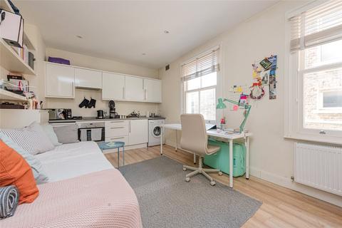 Studio to rent, Kilburn Lane, Queens Park, W10