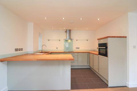 2 bedroom flat to rent, Barcliffe Mews, Barcliffe Avenue, B77 2BN