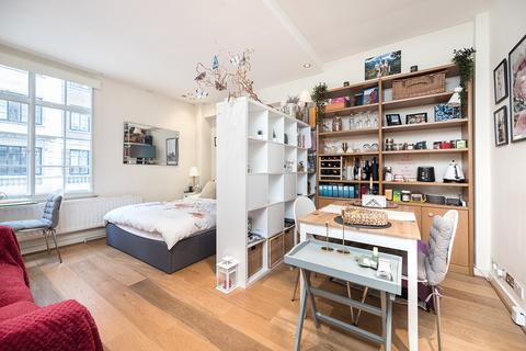 Studio to rent, Hallam Street, Fitzrovia W1W