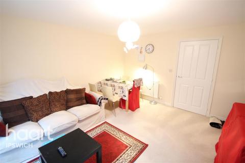 4 bedroom terraced house to rent, Hares Close, Kesgrave