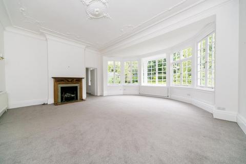 4 bedroom flat to rent, Lindfield Gardens, Hampstead, NW3