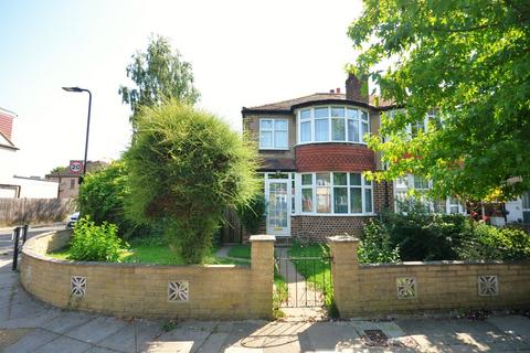 4 bedroom semi-detached house to rent, Tees Avenue, Perivale UB6 8JJ