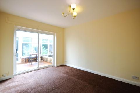 4 bedroom semi-detached house to rent, Tees Avenue, Perivale UB6 8JJ