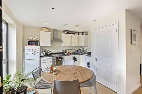 1 bedroom flat to rent, Barnet Grove, Bethnal Green, London, E2