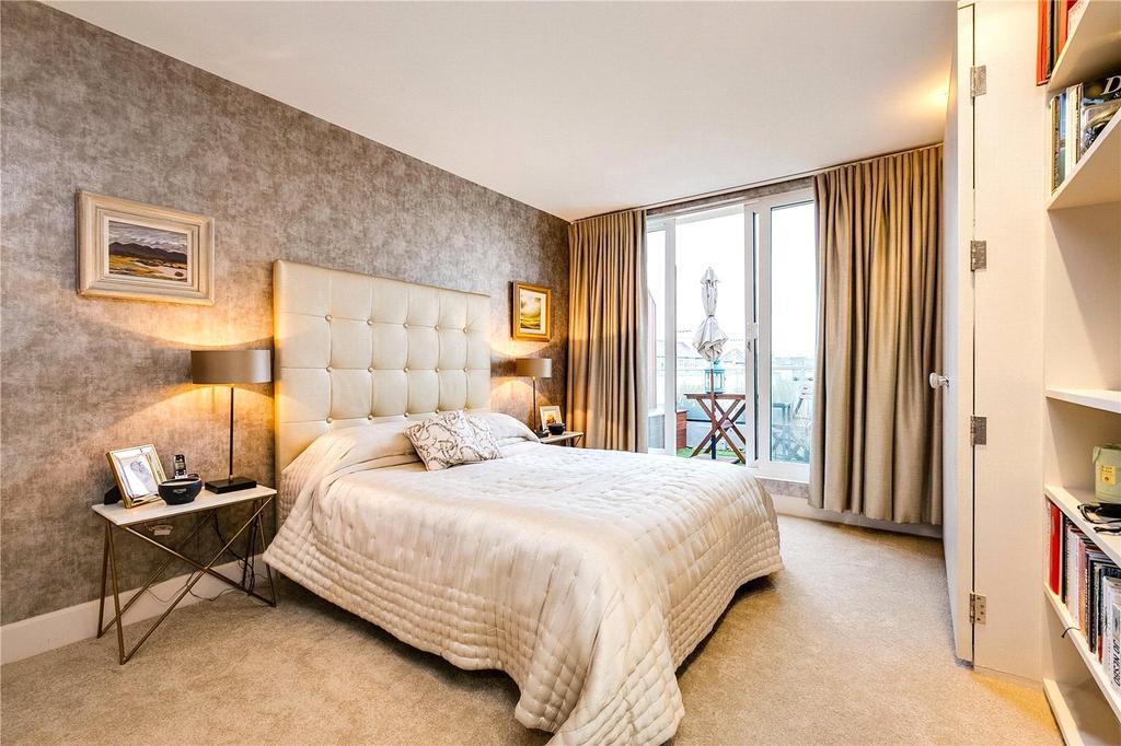 Saffron House, 7 Woodman Mews, Kew Riverside, Kew 2 bed flat £2,800