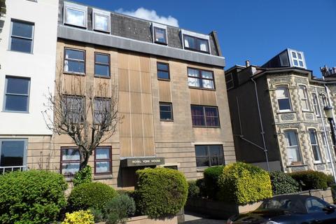 1 bedroom flat to rent, Royal York Villas, Clifton