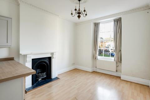 2 bedroom flat to rent, Park Place, Clifton