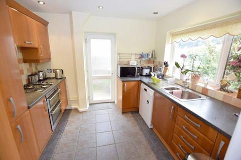4 bedroom detached house to rent, 14 Mynn Crescent, Maidstone