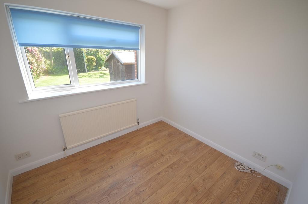 Bedroom 2 Bungalow t