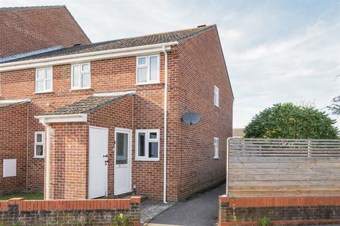 1 bedroom flat to rent, Caernarvon Road, Chichester, PO19