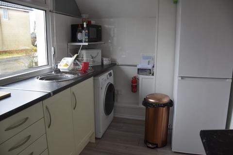 3 bedroom semi-detached house to rent, Norse Avenue, Stanningfield