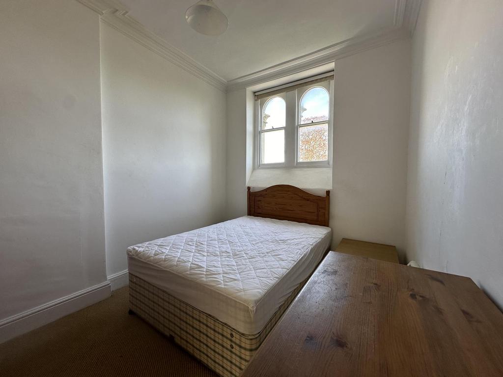 Bedroom /