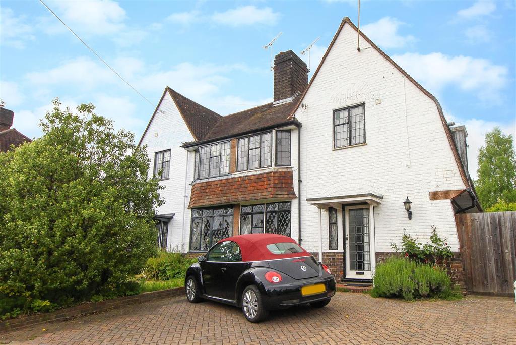 College Road, Haywards Heath 3 bed semidetached house £525,000