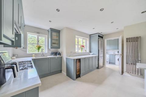 4 bedroom detached house to rent, Home Close, Virginia Water, Surrey, GU25 4DH