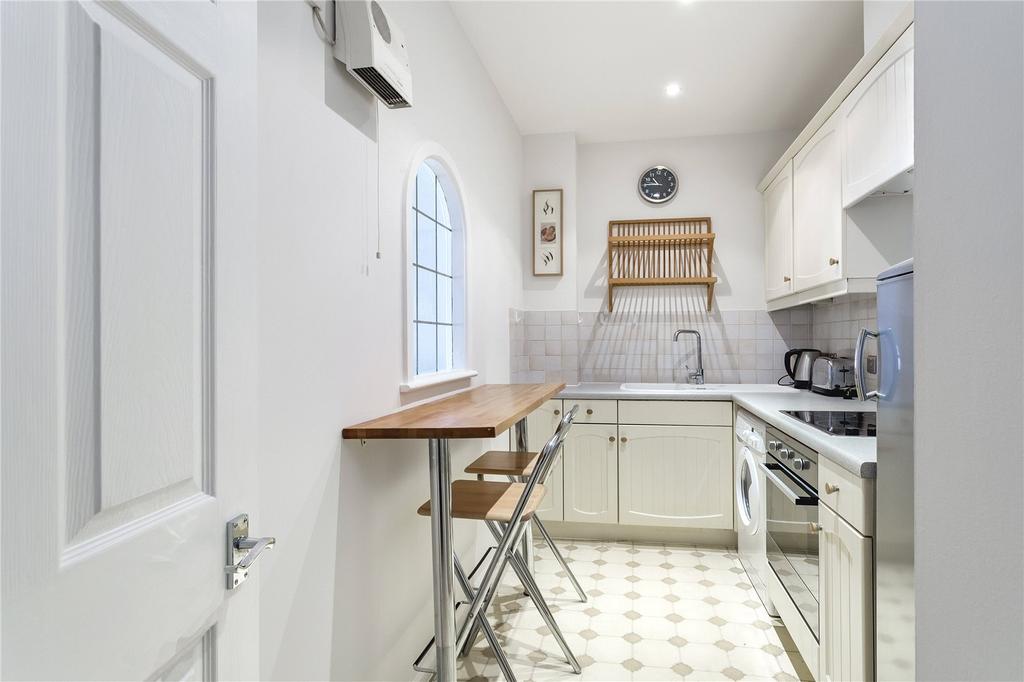 Apartment in London - View 3
