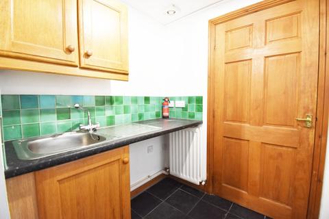 3 bedroom terraced house to rent - Church Cresent, Near Leominster