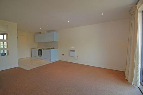2 bedroom apartment to rent, Barrier Road, Chatham