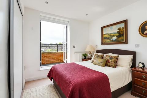 2 bedroom flat to rent, O'Connors Court, 51 Kelvedon Road, London