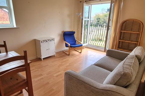 2 bedroom apartment to rent, Holden Avenue, Whalley Range