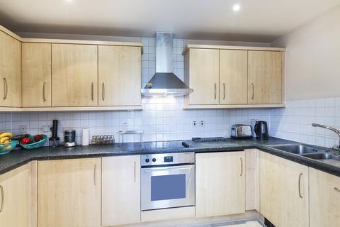 2 bedroom apartment to rent, Berglen Court, Branch Road, E14