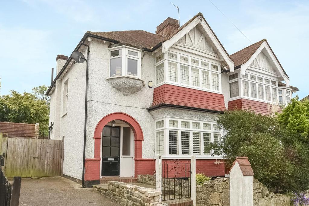 Oaks Avenue, Upper Norwood, SE19 3 bed semidetached house £1,095,000