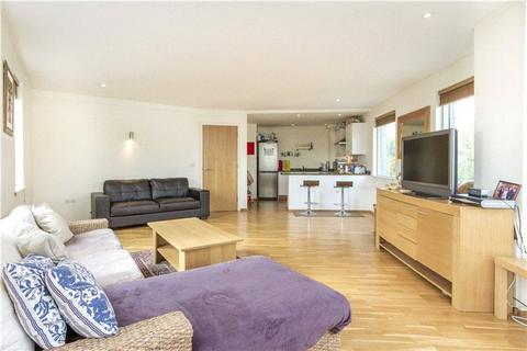 2 bedroom flat to rent - St Georges House, 15 St Georges Road, Richmond, Surrey