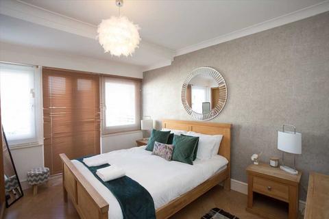 1 bedroom apartment to rent, Metropole Court, Kings Road, Brighton