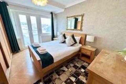 undefined, Metropole Court, Kings Road, Brighton