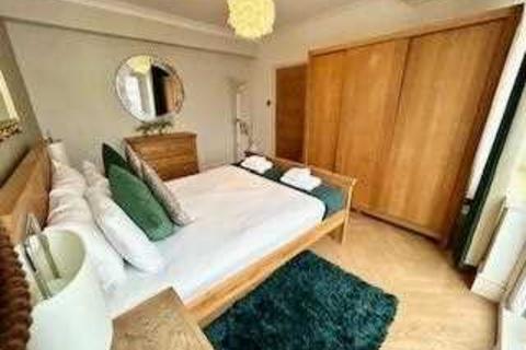 undefined, Metropole Court, Kings Road, Brighton