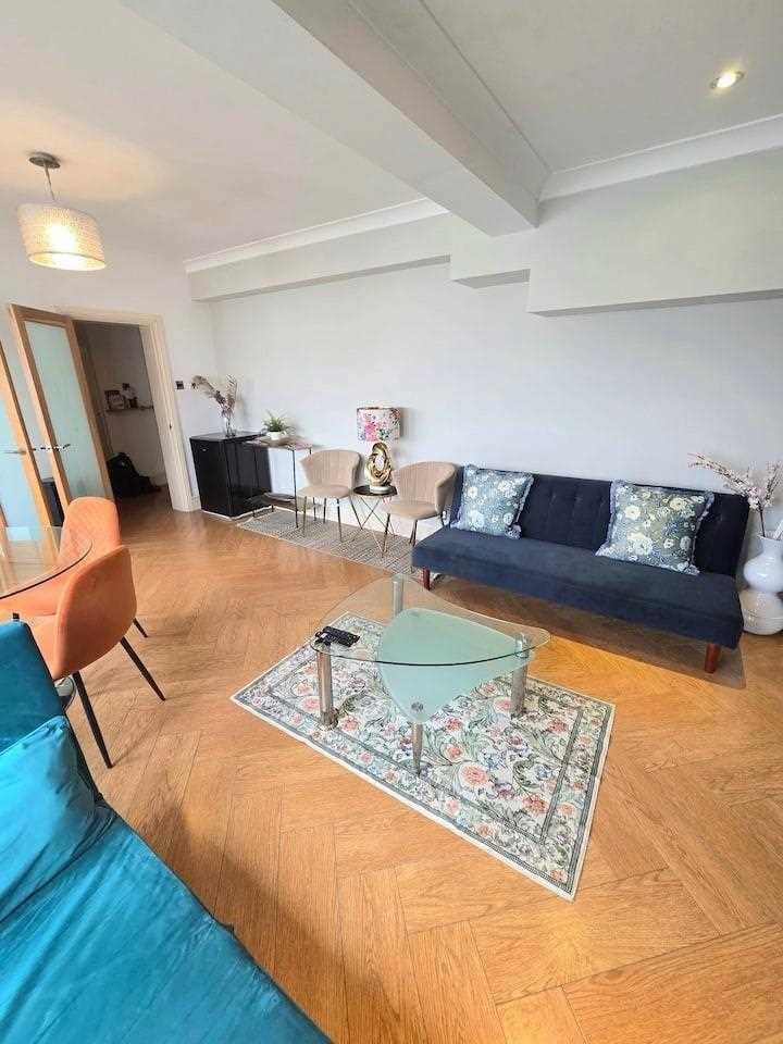Apartment in Brighton - View 2