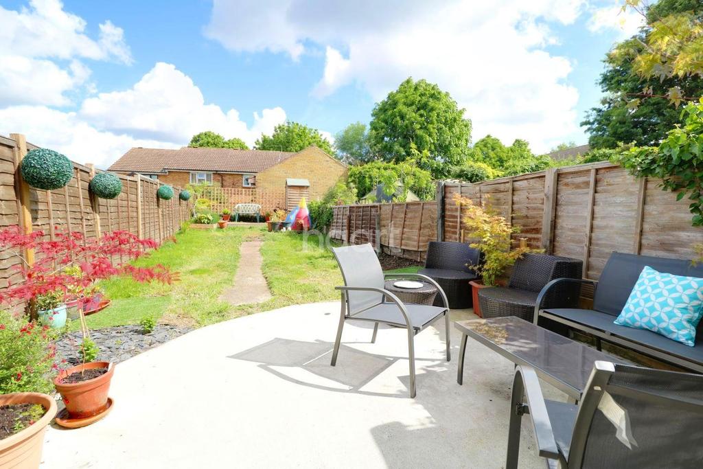 Hearns Road, Orpington 2 bed terraced house £275,000
