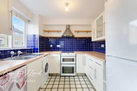 2 bedroom flat to rent, Telegraph Place, E14