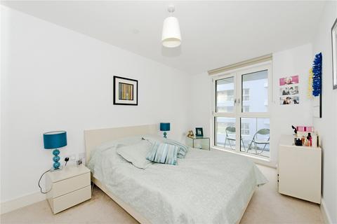 1 bedroom flat to rent, Queensland Road, London